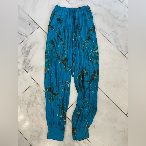 New! Unique Batik, one size fits most, Jenny blue tie dye cuffed harem pants - Picture 1 of 5